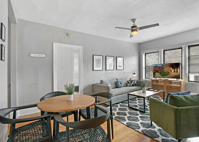 Apartment 3br Lifestyle Leisure Or Business Trip - Stratford 3s Chicago